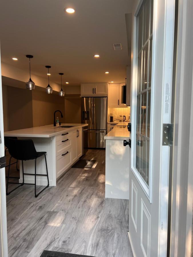 The Croft House - 2 Bedroom 1 Bathroom Suite Burlington Exterior foto